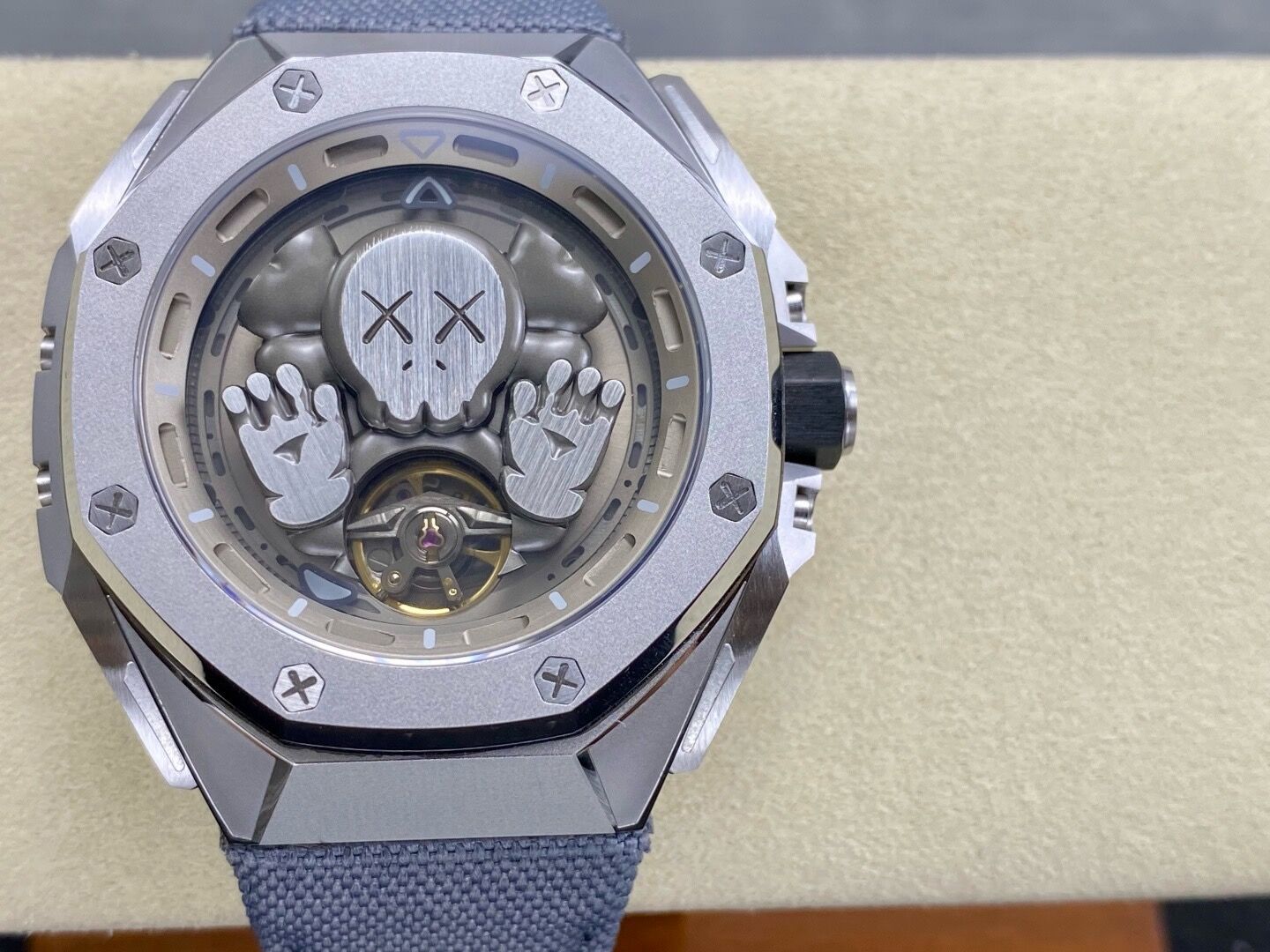 LS. Factory 26656 watch diameter 43 mm thick 17 mm sapphire glass mirror with fully automatic flywheel movement