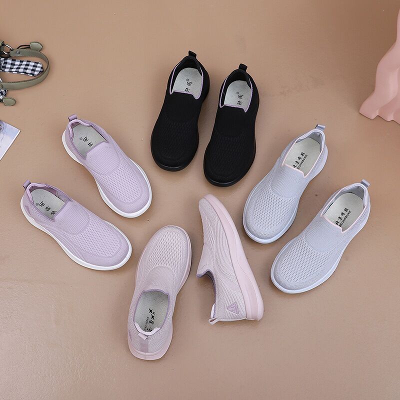 P11 Stylish Ladies' Walkers: Breathable Slipper-Shoes Ideal For Everyday Wear