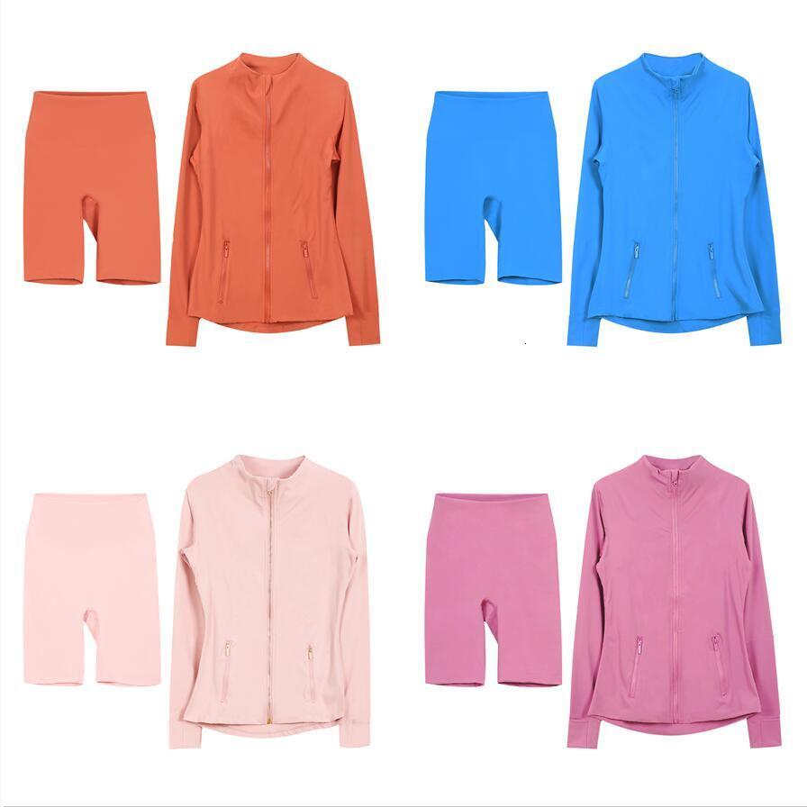 Women Yoga Jacket and Shorts Wear Designer Yoga Active Jacket Fitness Running Gym Lightweight Breathable Fabric with Stylish Line Decoration Sportsw