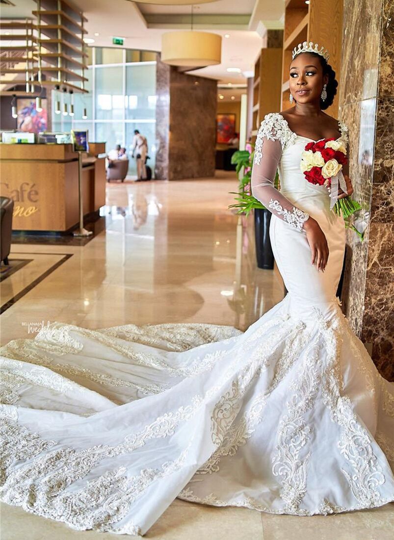 Afrcain Long Sleeves Lace Mermaid Wedding Dresses Appliqued Court Train Plus Size Satin Bridal Gowns Vestidos De Novia
