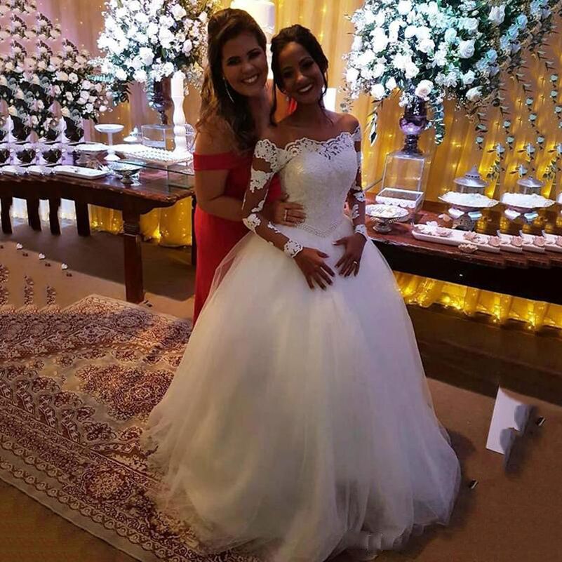 African Long Sleeves Lace A Line Wedding Dresses with Beads Appliues Beteau Neck Sweep Train Tulle Lace Up Back Bridal Gowns