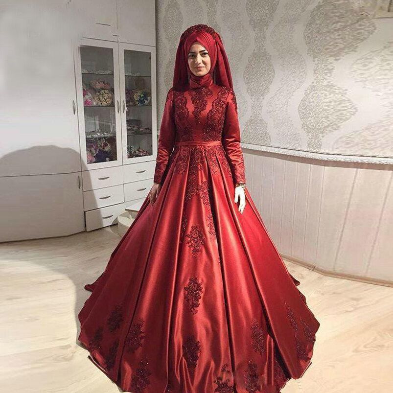 High Neck Long Sleeves Muslim Lace Evening Dresses Sweep Train Appliqued Corset Back Ball Gown Arabic Formal Prom Gowns