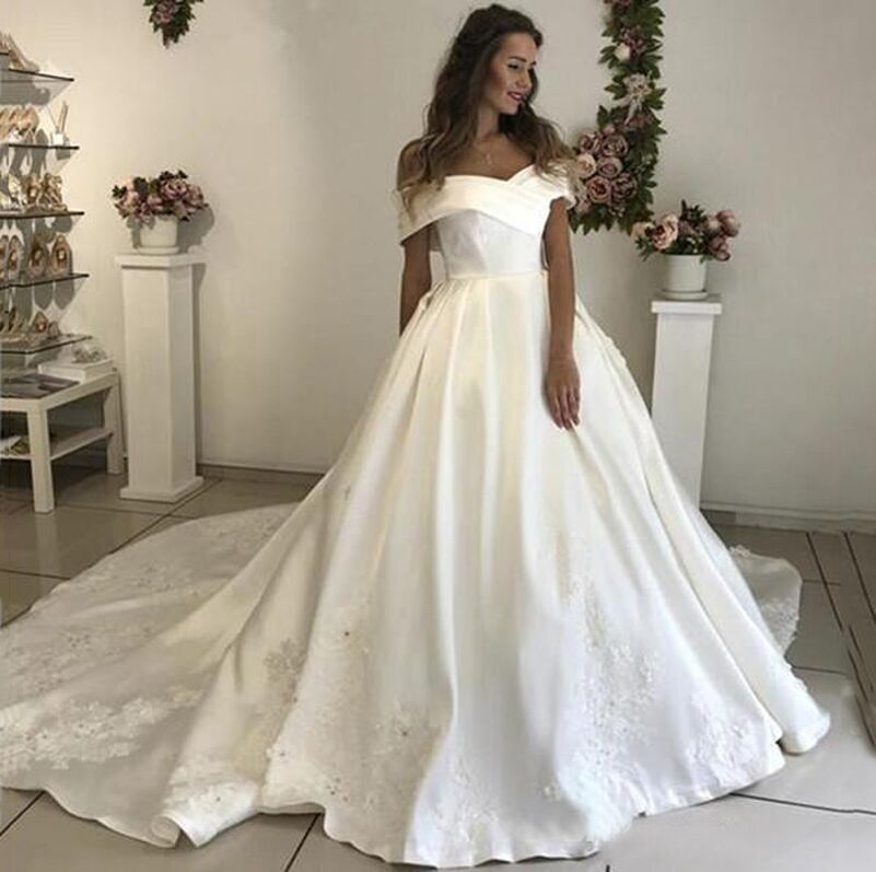 Off Shoulder Lace Ball Gown Wedding Dresses with Beaded Appliques Court Train Cap Sleeves Satin Lace up Back Bridal Gowns