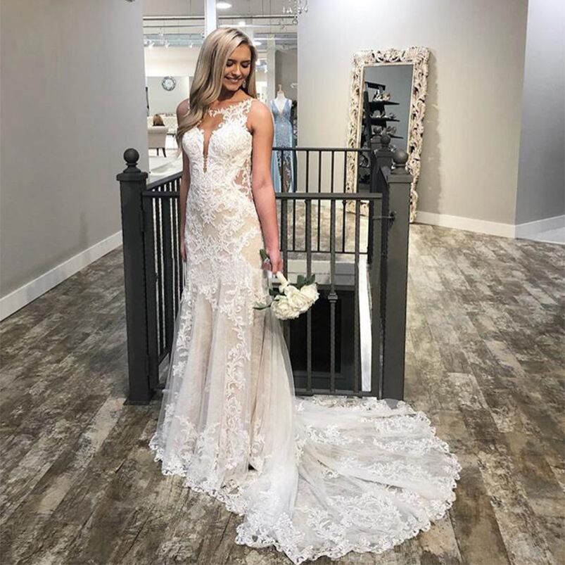 Scoop Neck Lace Mermaid Wedding Dresses Bridal Gowns with Appliques Sweep Train Backless Tulle Bride Dress Plus Size