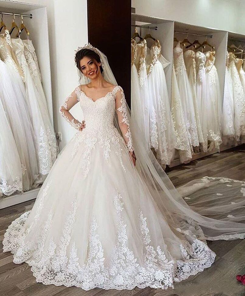 Vintage Long Sleeves Lace Wedding Dresses with Appliques Court Train A Line Lace-up Plus Size Bridal Gowns Vestidos De Novia